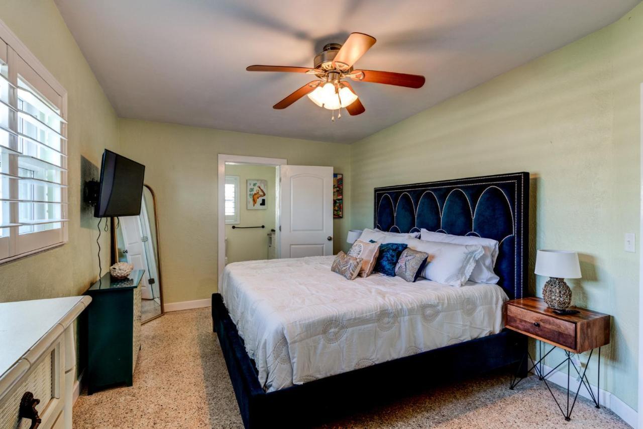 3 Bed 2 Ba Wifi Kitchen Walk To Beach Firepit Daytona Beach Bagian luar foto