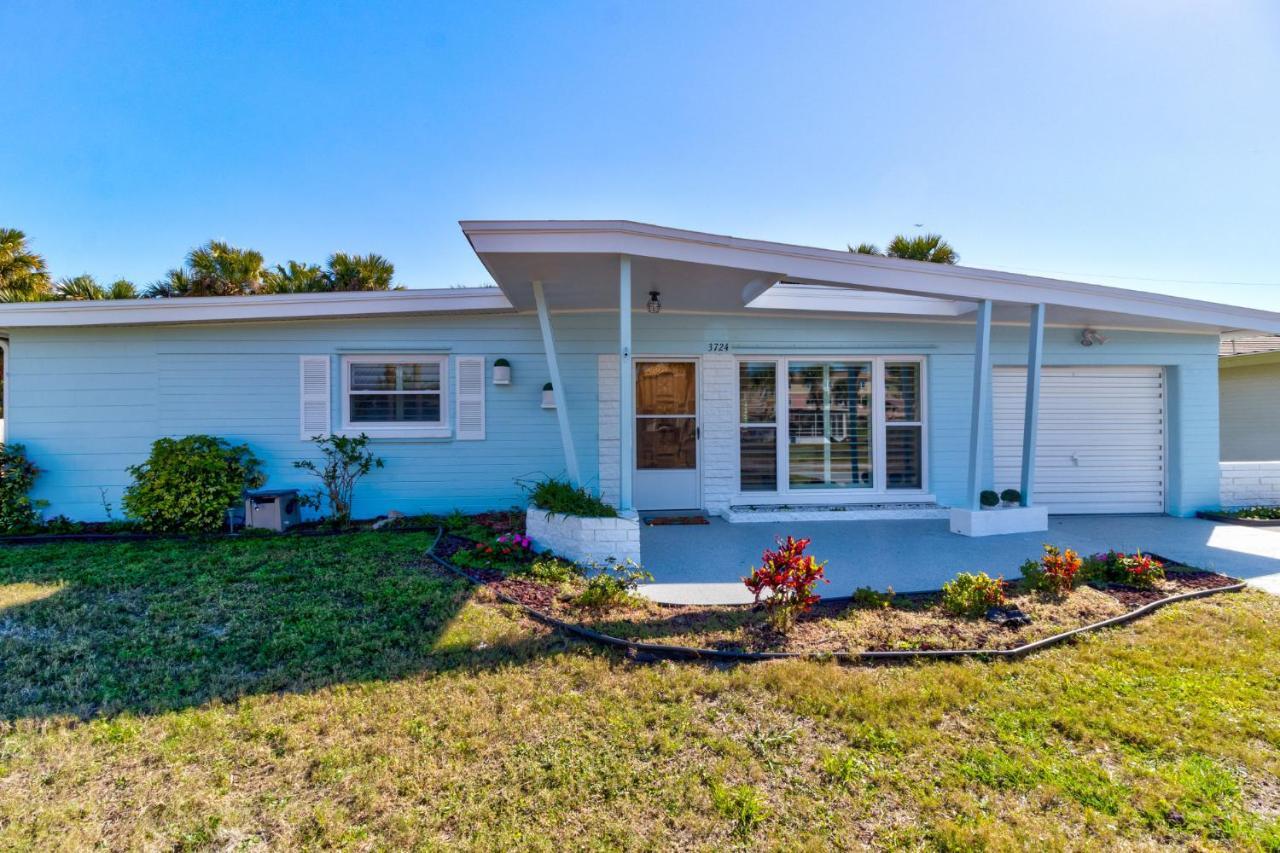 3 Bed 2 Ba Wifi Kitchen Walk To Beach Firepit Daytona Beach Bagian luar foto